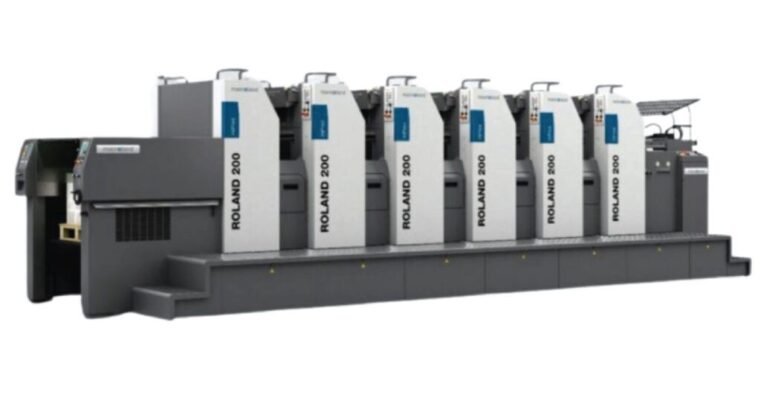 دستگاه چاپ MAN ROLAND 200 یک چاپگر افست صنعتی پیشرفته است که دقت بالا، سرعت تولید فوق‌العاده و کیفیت چاپ بی‌نظیر را ارائه می‌دهد. این دستگاه مناسب چاپخانه‌ها و پروژه‌های بزرگ چاپی است و با تکنولوژی مدرن خود، بهره‌وری و رضایت مشتریان را افزایش می‌دهد.